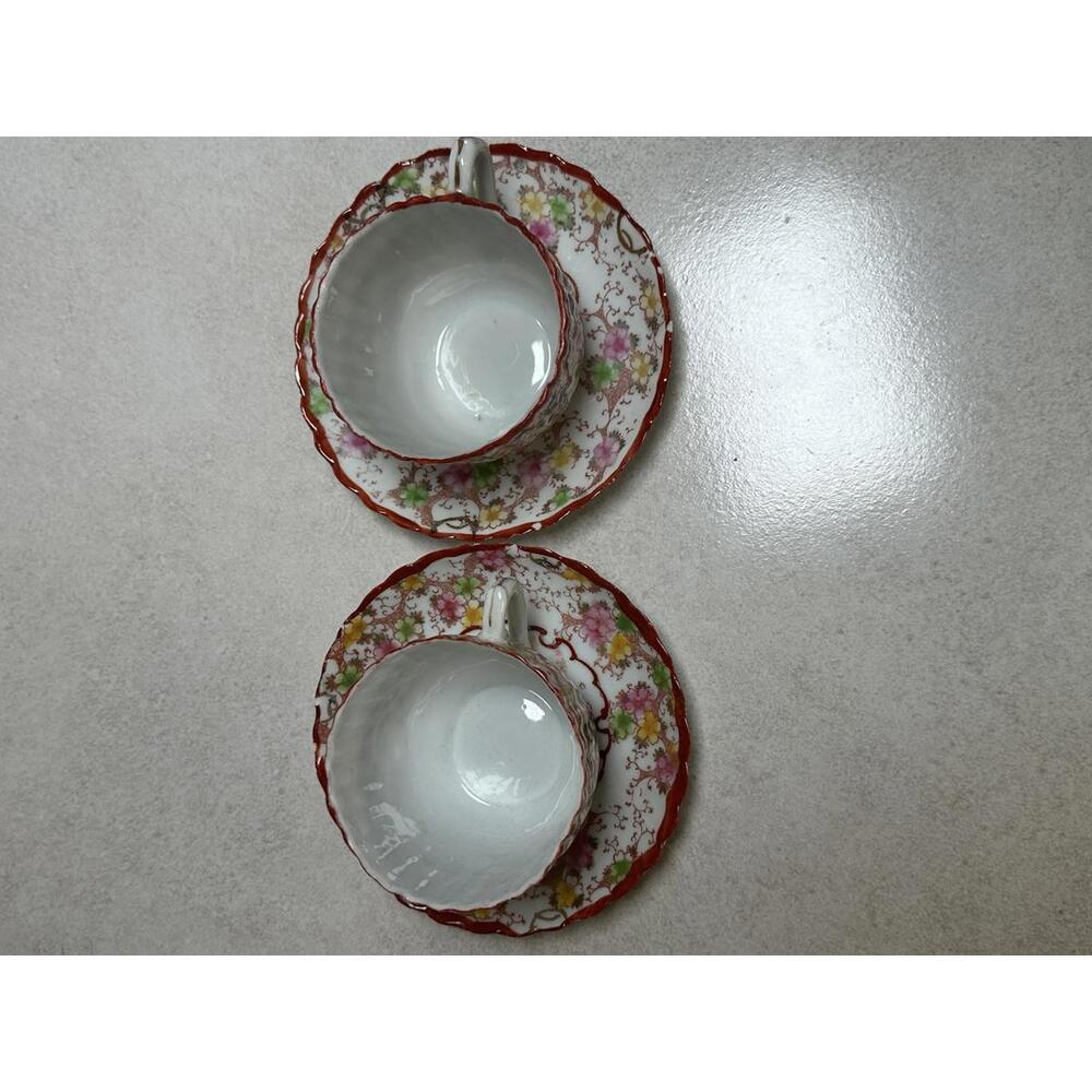 VTG Japanese Hand Painted Geisha Tea Cups & Saucers Pair Red Trim Moriage Style - Picture 2 of 7